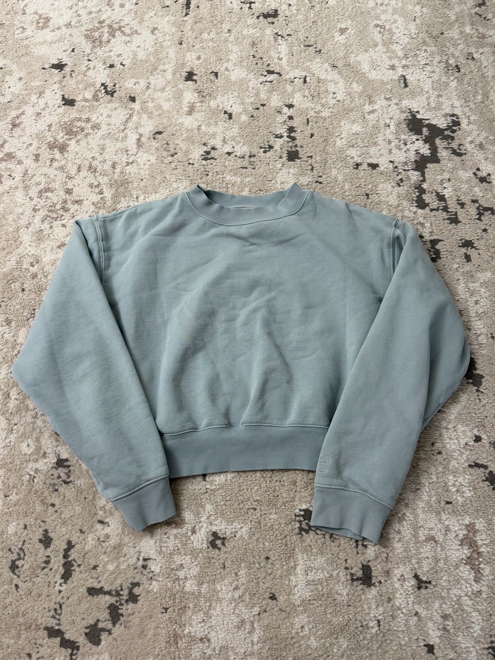 Tna | Cozy Perfect Shrunken Sweatshirt in Silent
Storm Green Size Large
